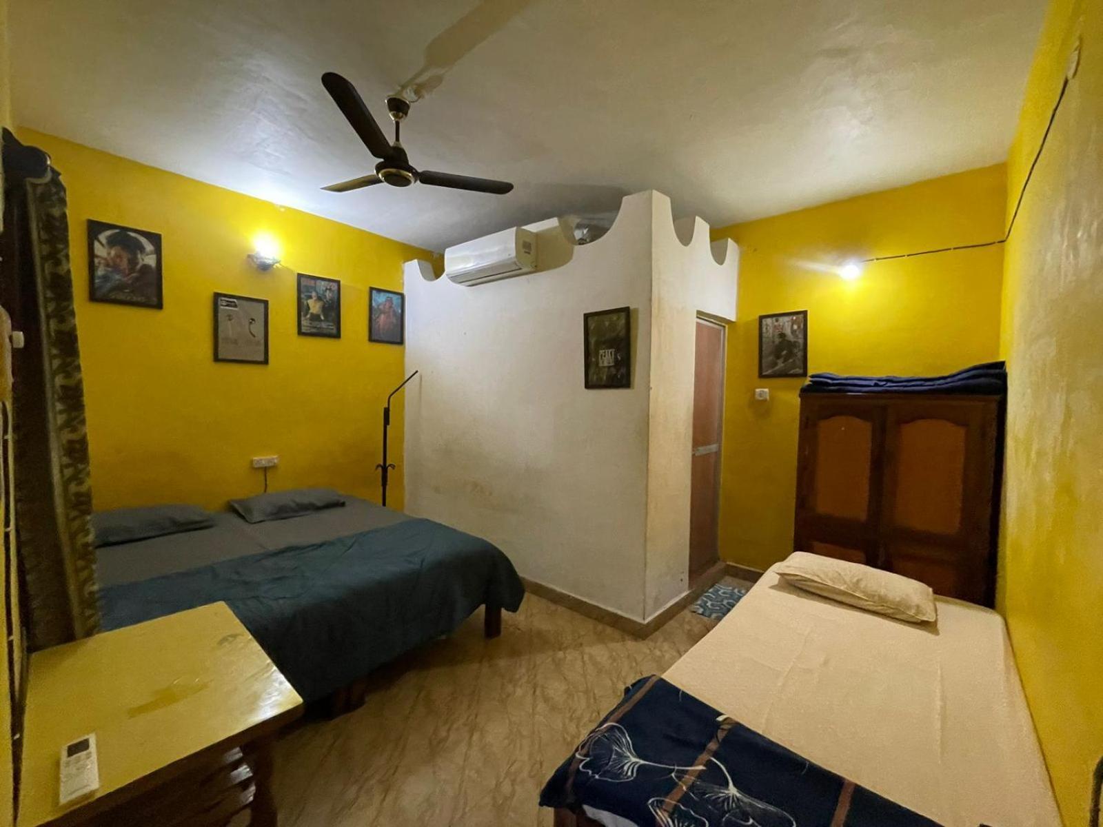 Baba Hostel By La Voglia Chapora Exterior photo